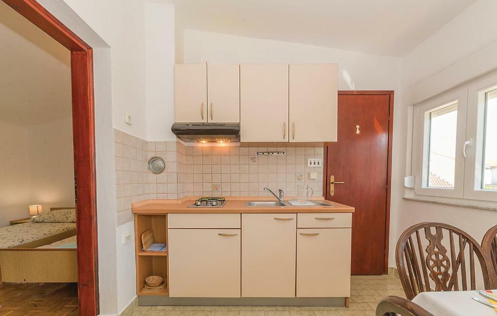 Apartmani Dokoza ヴィル エクステリア 写真